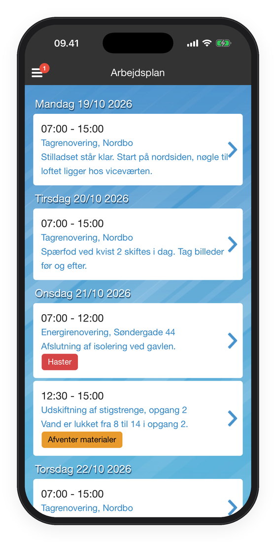 Medarbejderens arbejdsplan i Mobilplan-appen med tidspunkt, projekt og besked fra planl&aelig;ggeren.